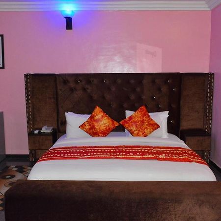 Esporta Suites Lekki Lagos Esterno foto